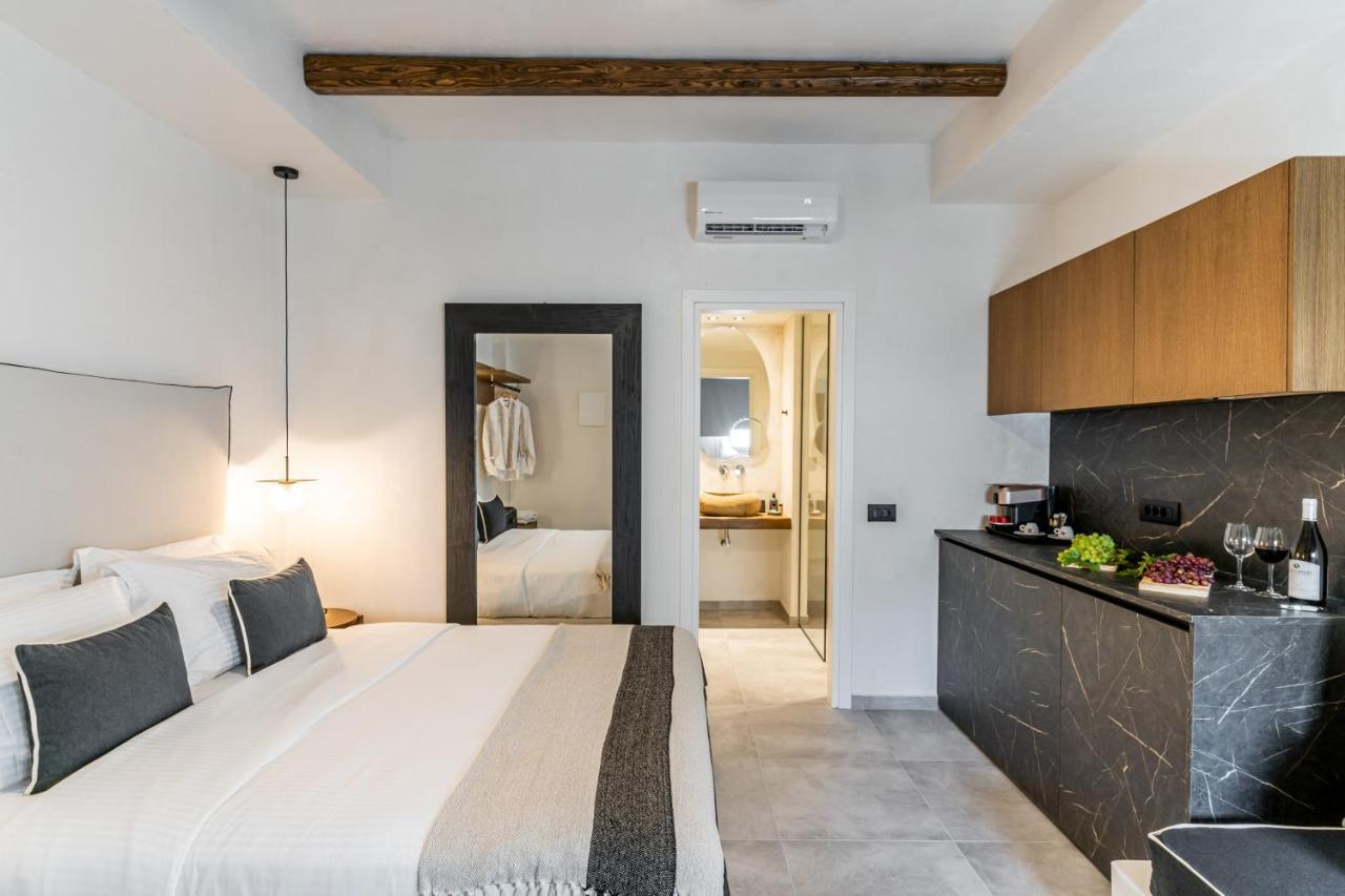 Amer Suites Fira  Exterior photo